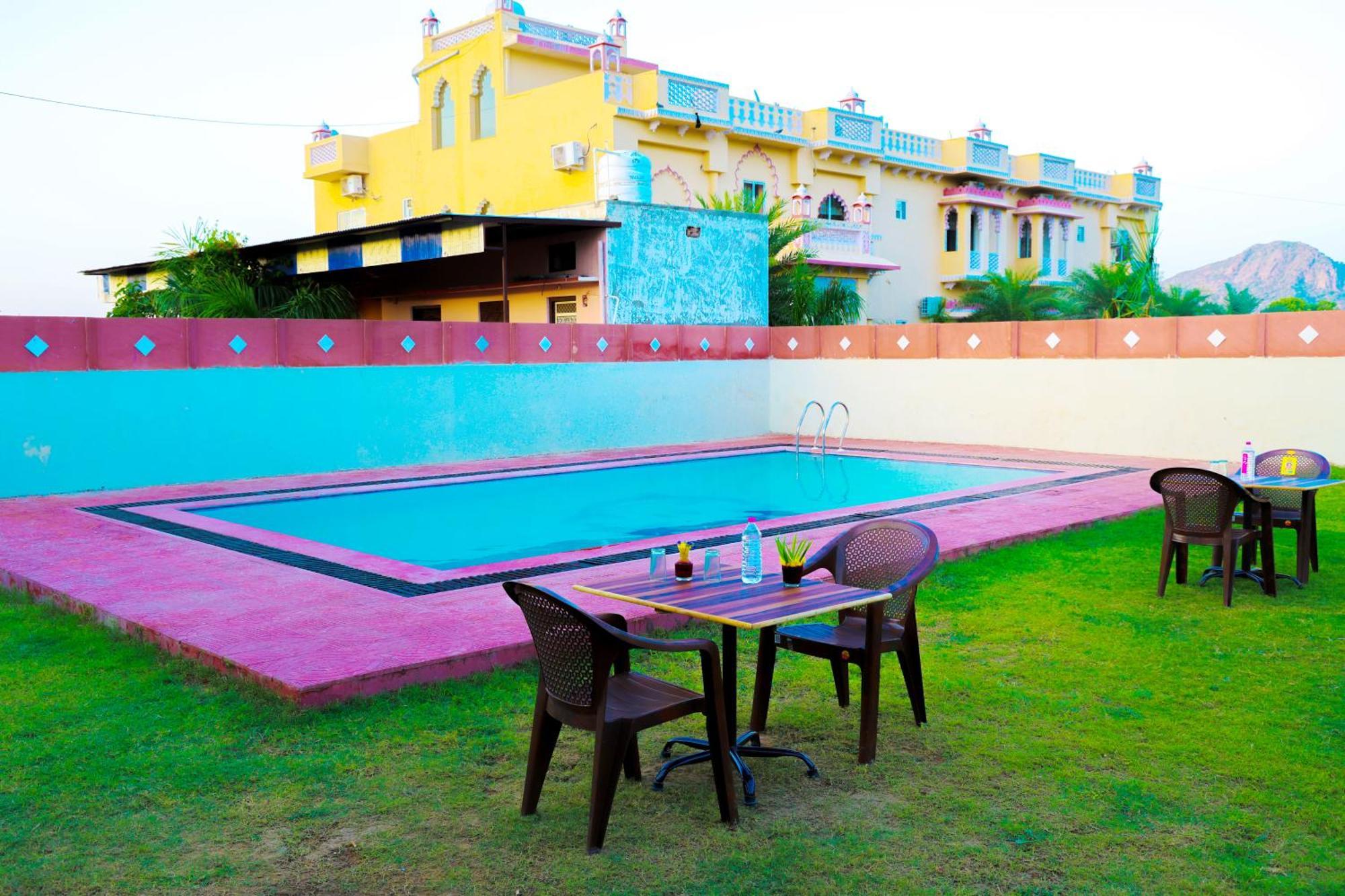 Hotel Mewad Haveli พุชการ์ ภายนอก รูปภาพ