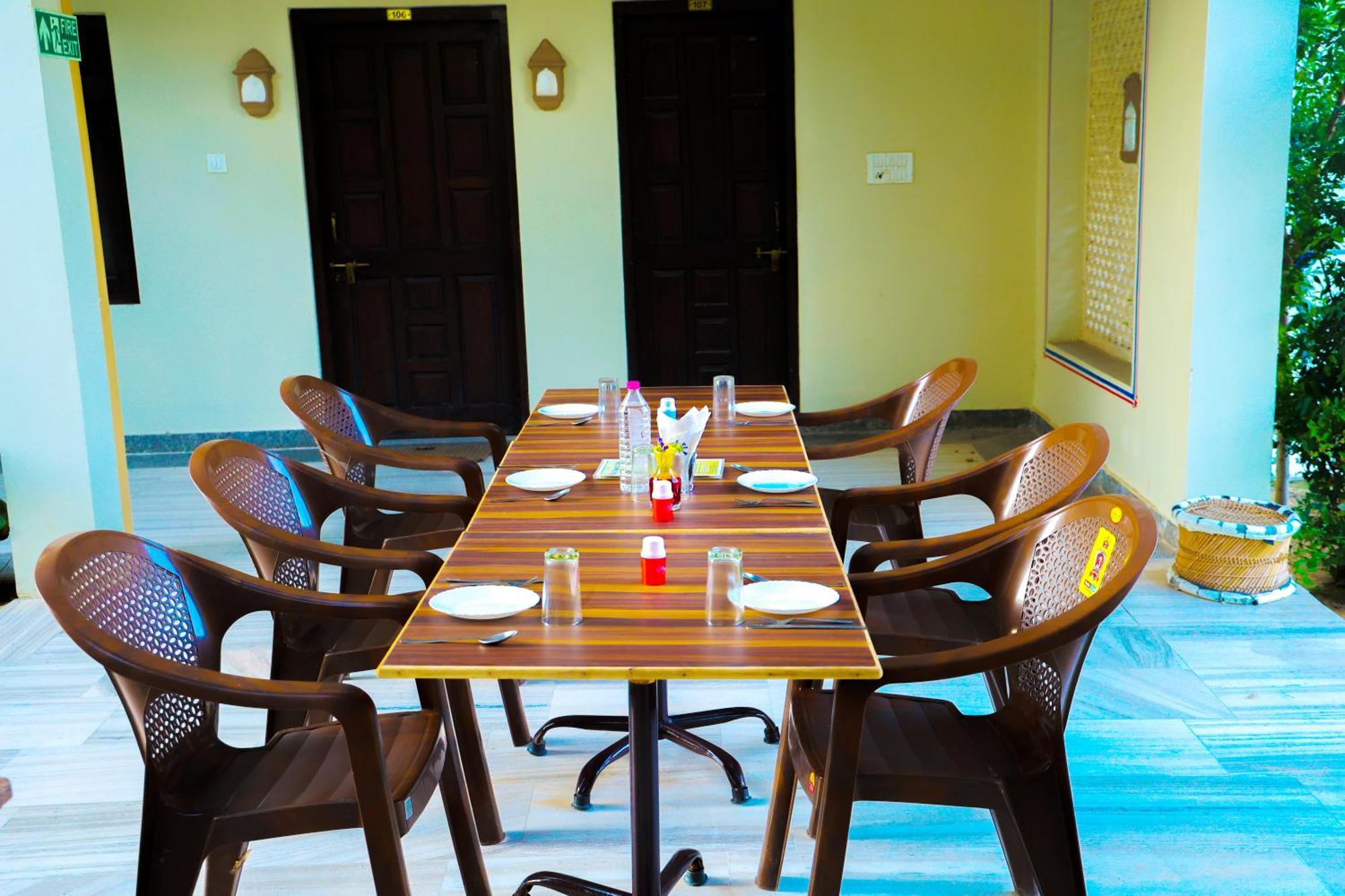 Hotel Mewad Haveli พุชการ์ ภายนอก รูปภาพ