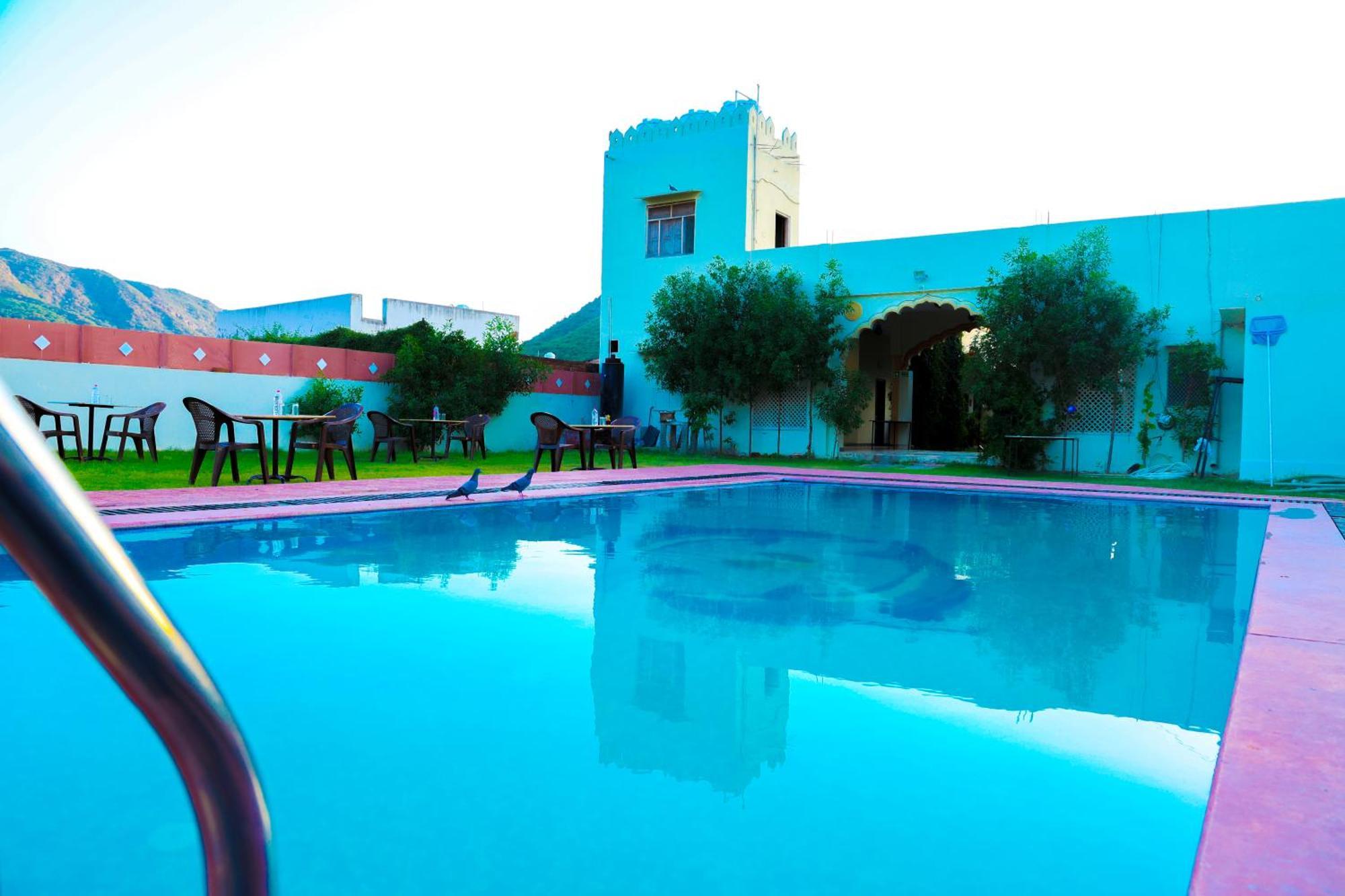 Hotel Mewad Haveli พุชการ์ ภายนอก รูปภาพ