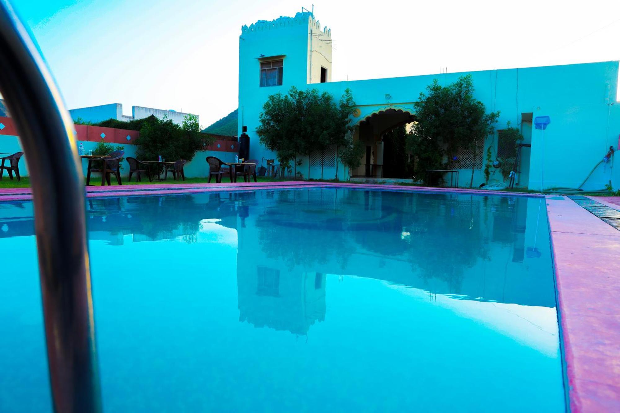 Hotel Mewad Haveli พุชการ์ ภายนอก รูปภาพ