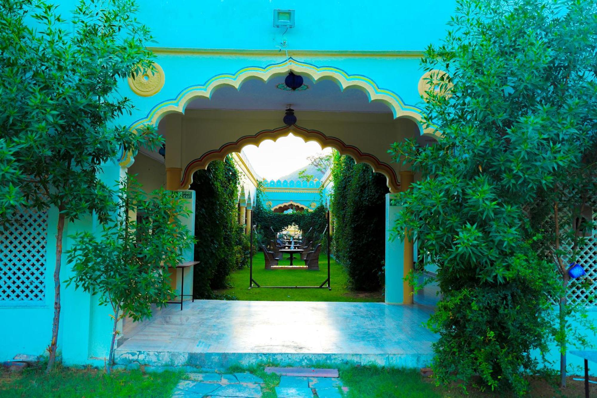 Hotel Mewad Haveli พุชการ์ ภายนอก รูปภาพ