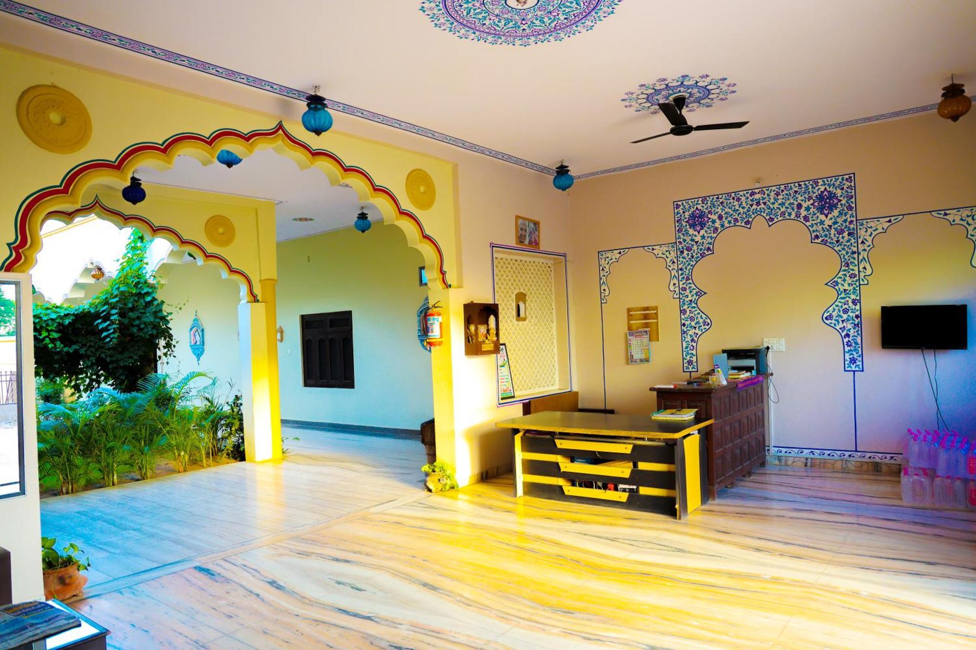Hotel Mewad Haveli พุชการ์ ภายนอก รูปภาพ