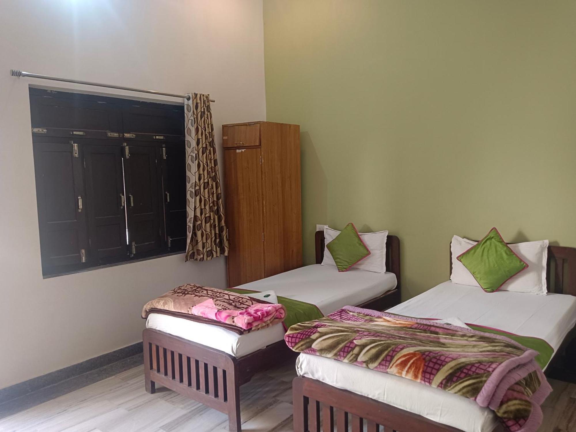 Hotel Mewad Haveli พุชการ์ ภายนอก รูปภาพ